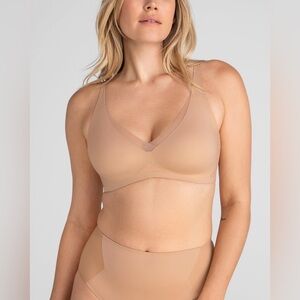 NEW Honeylove Crossover V-Neck Bra